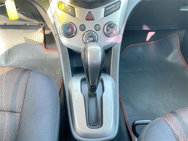 2014 chevrolet sonic lt