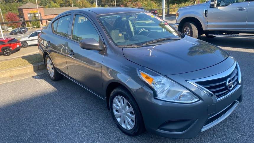 2019 nissan versa s