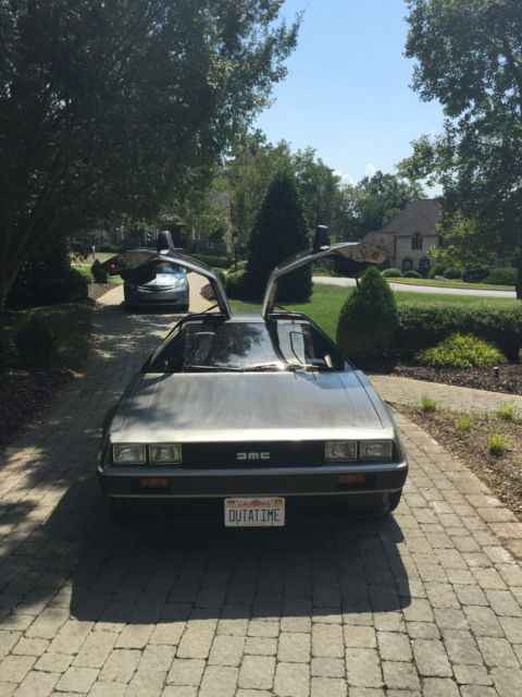 delorean, dmc-12 1981 with rarer automatic transmission 24,828 original miles