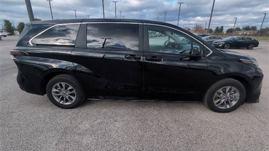 2024 Toyota Sienna