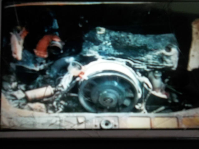 *1979 *porsche 911sc `burn, salvage/ rebuilder.**