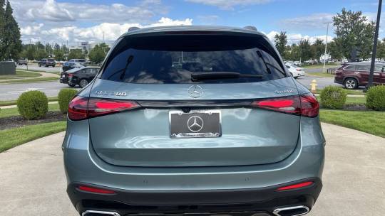 2025 Mercedes-Benz GLC