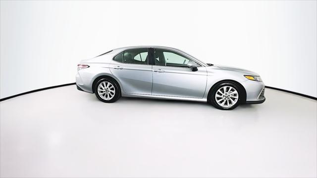 2023 toyota camry le