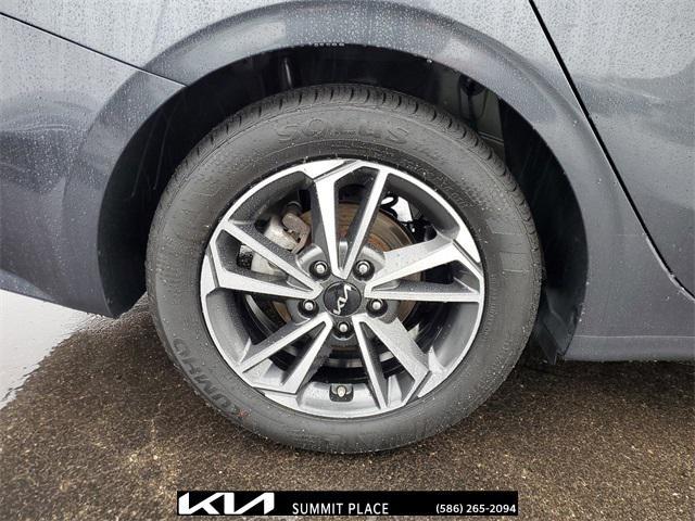 2022 kia forte lxs