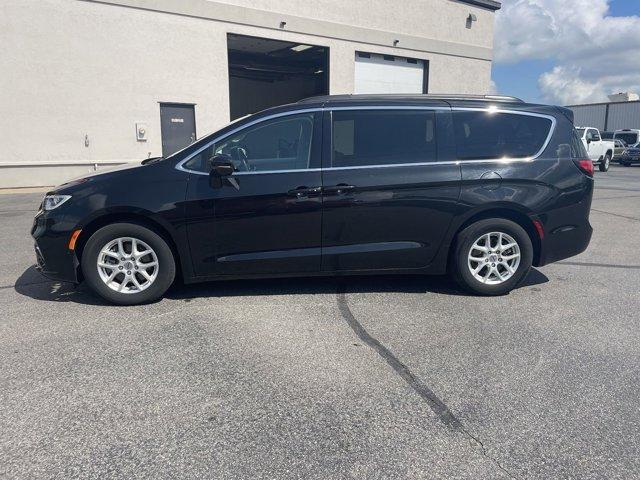 2022 chrysler pacifica touring-l