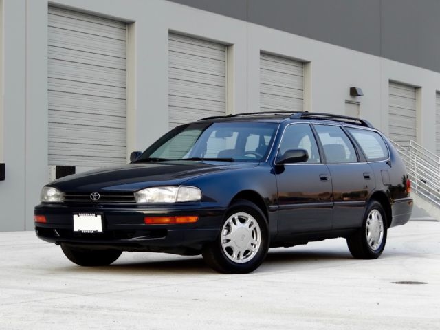 1993 toyota camry le 4d wagon (1 owner) (119,000 miles) (3rd row seat) (records)