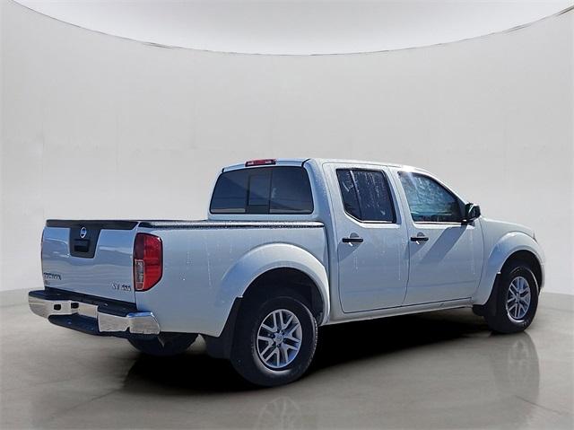 2021 nissan frontier sv