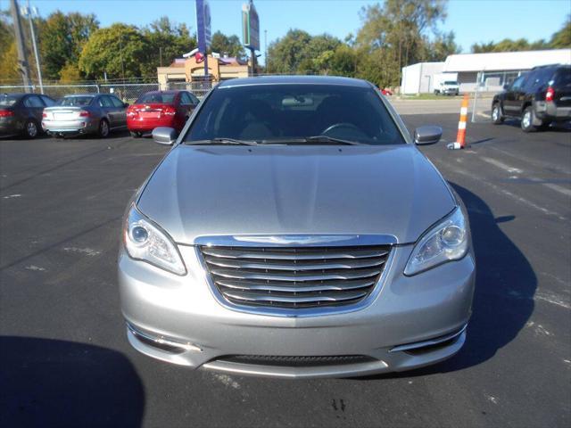 2013 chrysler 200 touring