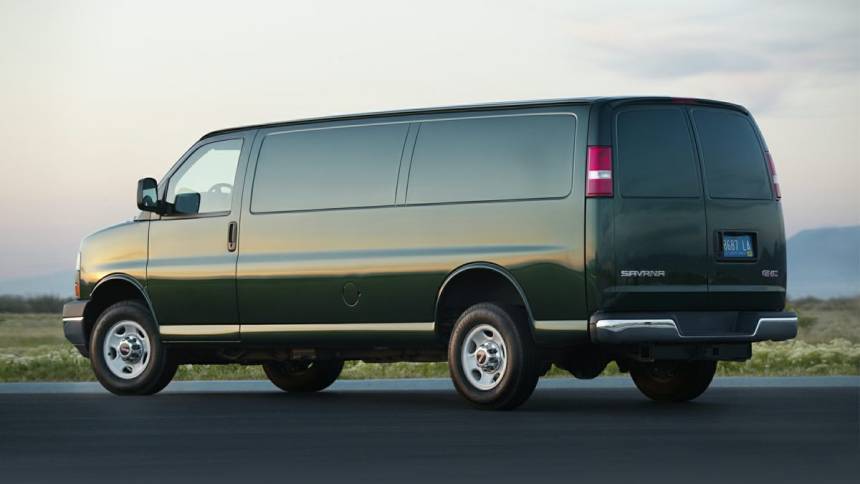 2022 gmc savana 2500