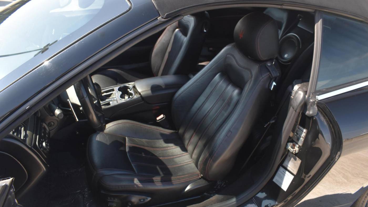 2013 maserati granturismo base