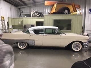 1957 cadillac fleetwood sedan---very low miles----no reserve!!!!!!!!
