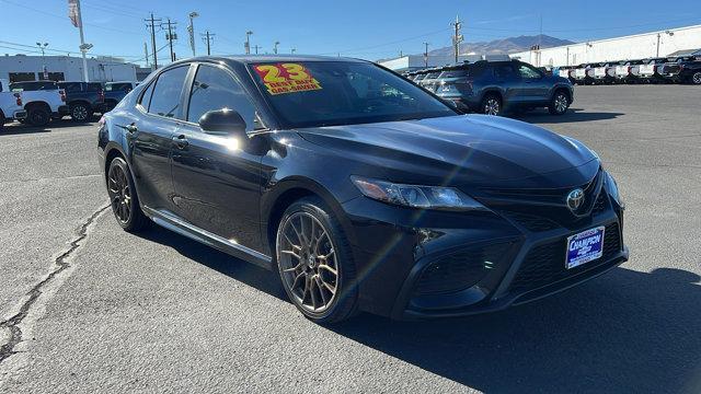 2023 toyota camry se
