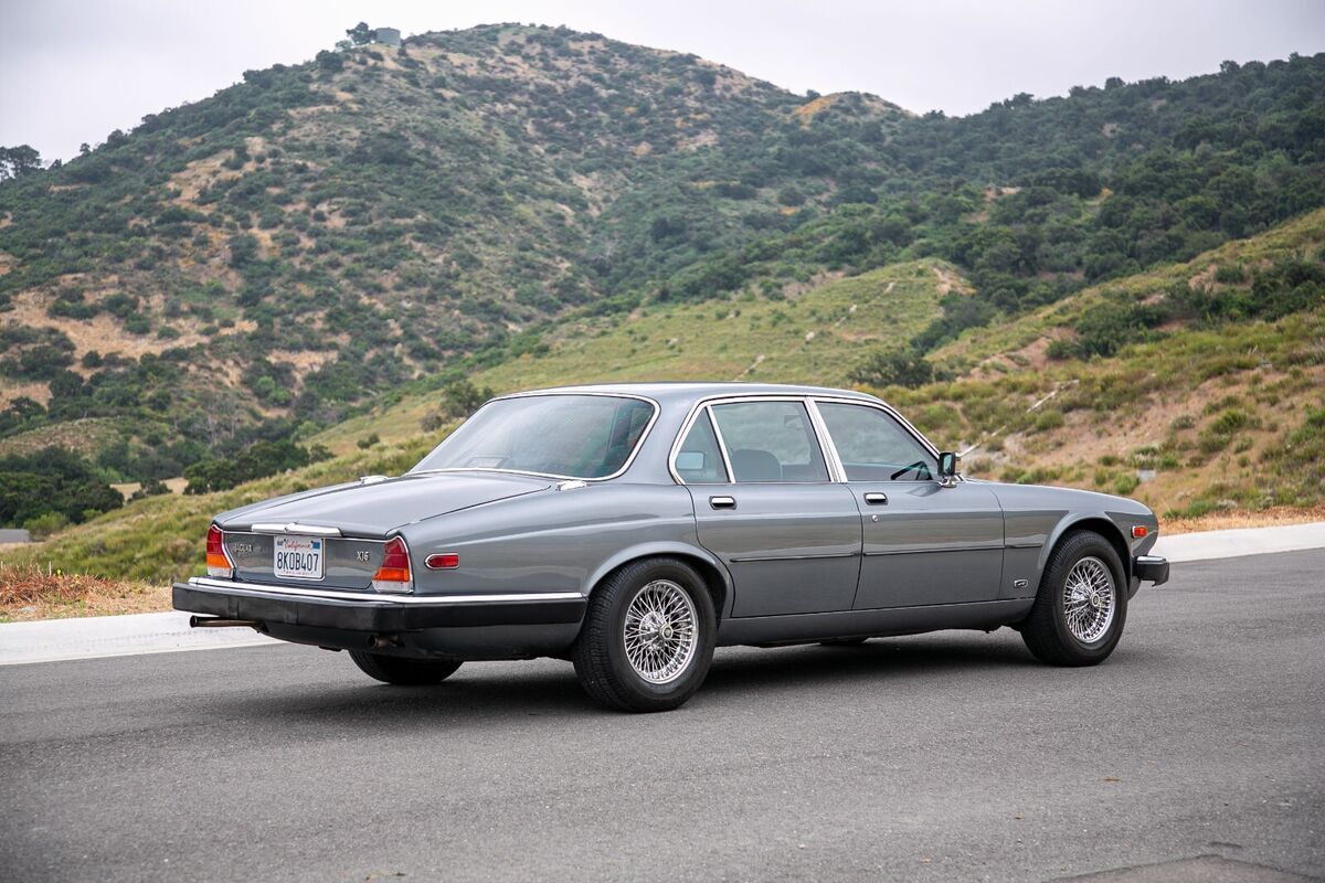 1987 jaguar xj6 s3 sedan