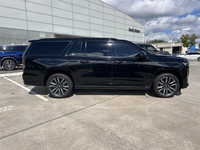 2022 cadillac escalade esv sport