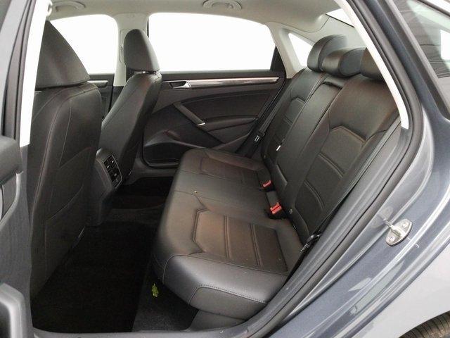 used 2018 volkswagen passat 2.0t se sheboygan, wi 53081 for sale in sheboygan, wisconsin