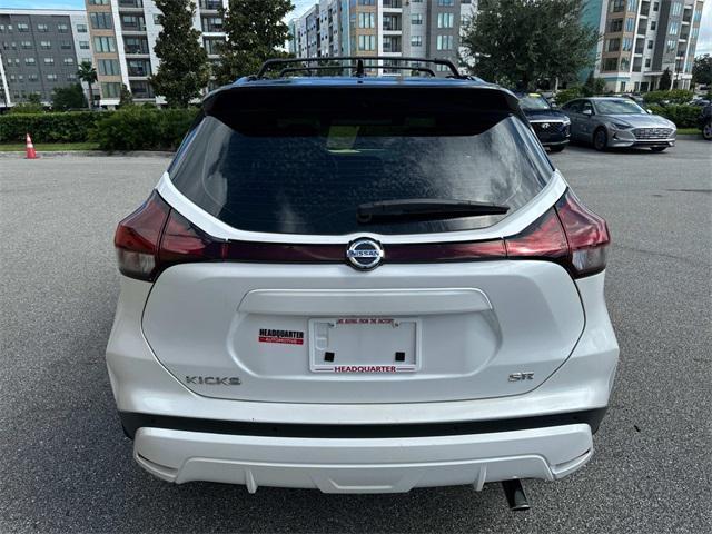 2021 nissan kicks sr