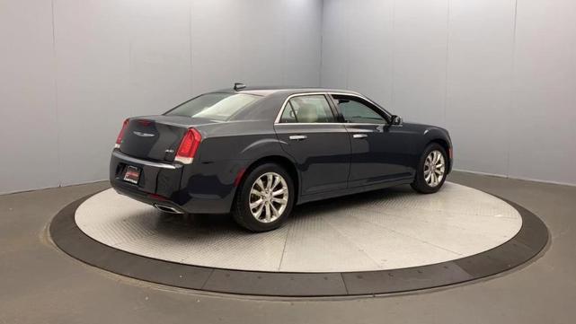 2018 chrysler 300 limited