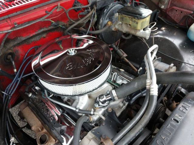 1985 gmc sierra 1500 square body v8 auto nice !