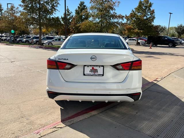 2023 nissan altima s fwd