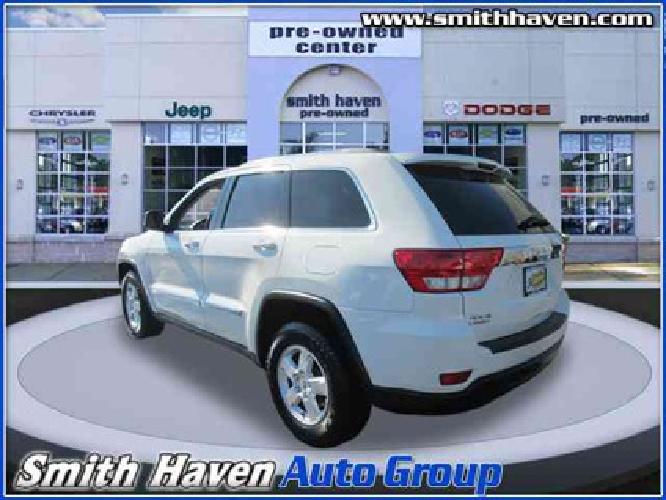 2011 jeep grand cherokee laredo in saint james, ny