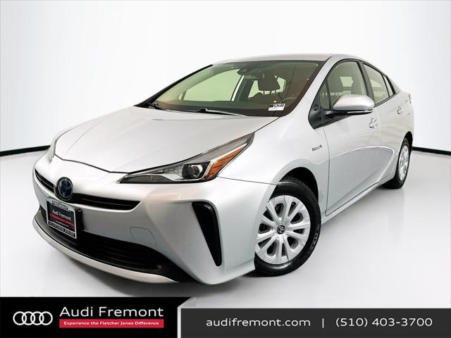 2022 toyota prius l