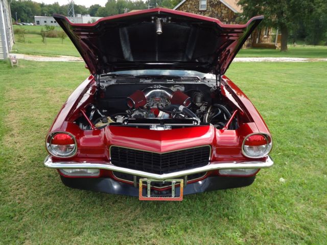 1971 camaro 350 auto. lots new parts new motor show car airbrush dragon on hood