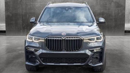 2022 BMW X7
