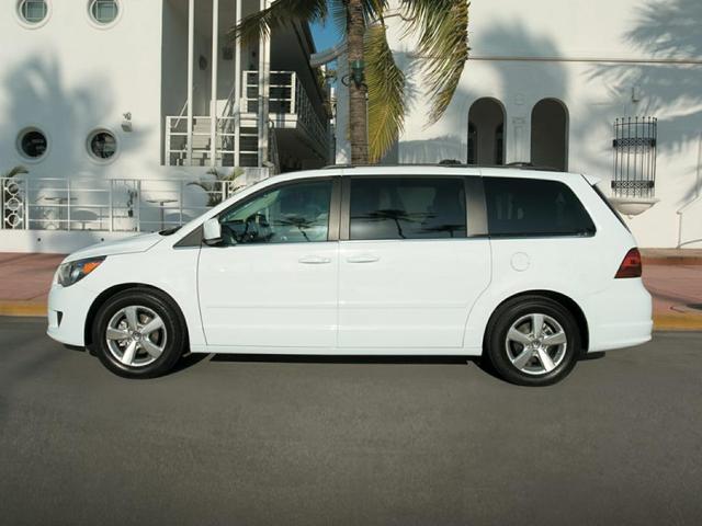 2011 volkswagen routan se