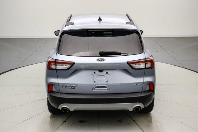 2022 ford escape titanium