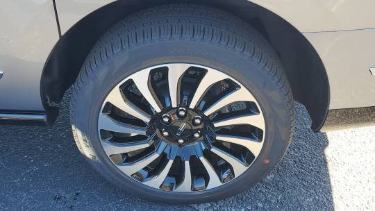 2024 Lincoln Navigator