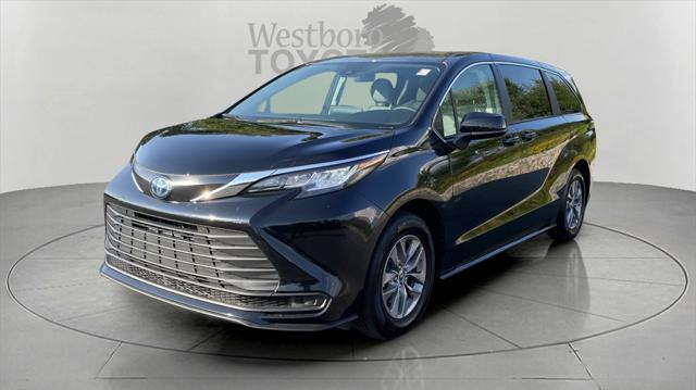 2023 toyota sienna le