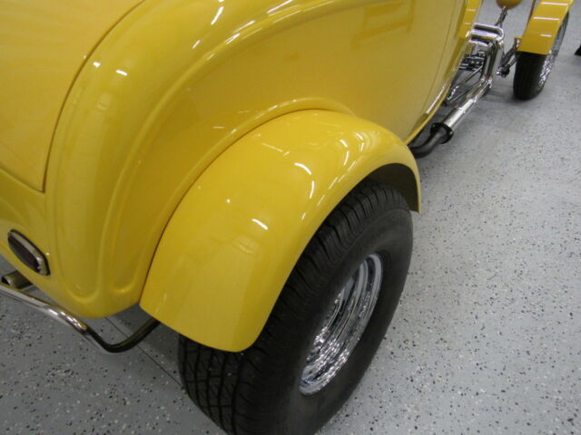 1932 ford coupe 5 window.. american graffitti clone