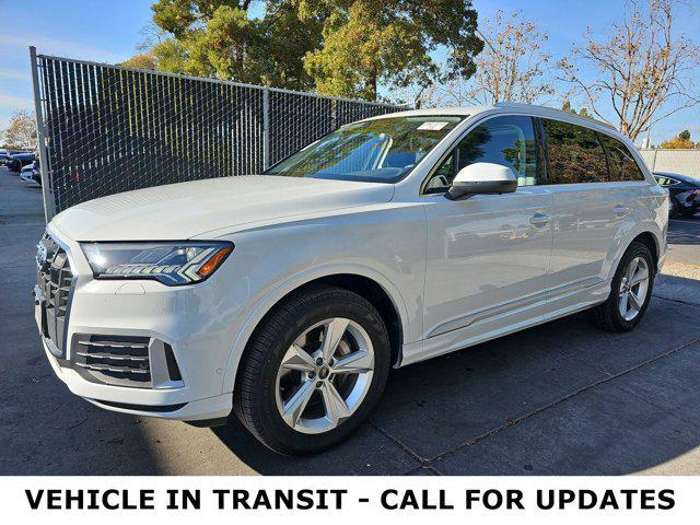 2024 audi q7 45 premium plus
