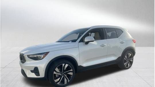 2024 Volvo XC40