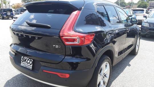 2020 Volvo XC40