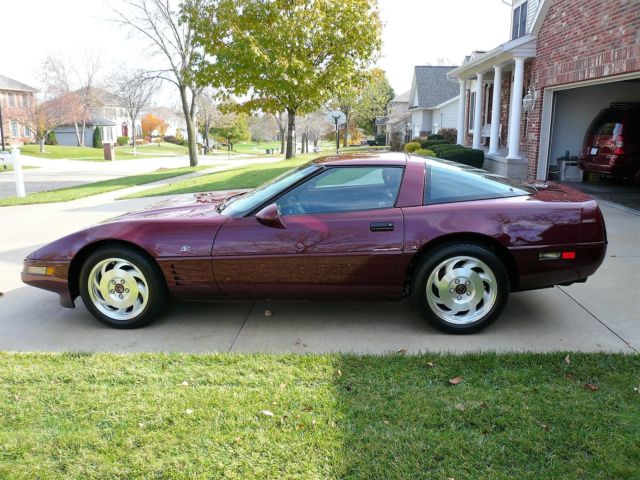 1993 40th anniversary, 2 tops, 9800 miles, like new, $24,000 or obo
