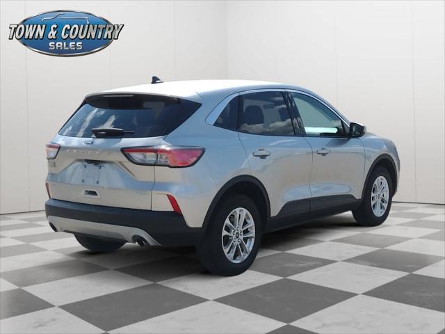 2021 ford escape se