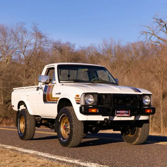 1981 toyota 4x4 hilux truck "sr5" 2.4l i4 8v manual