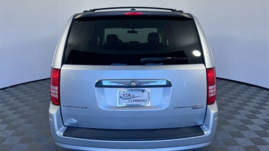 2010 Chrysler Town & Country