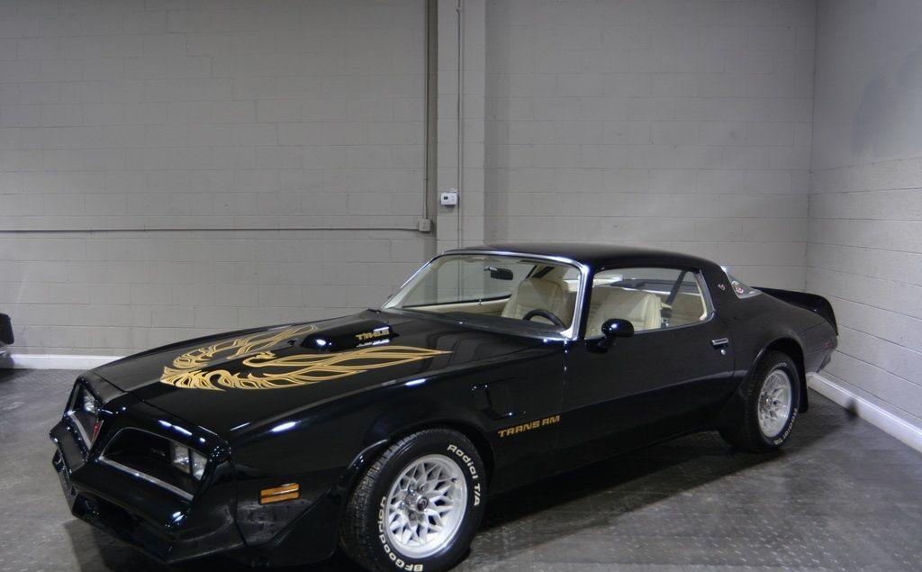 1978 pontiac trans am white leather with black exterior