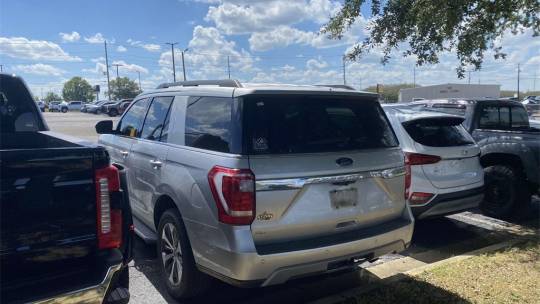 2019 ford expedition xlt rwd