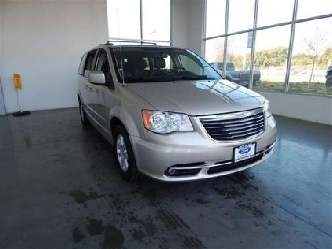 2012 chrysler town & country touring in fairfield, ca