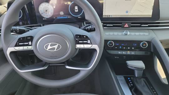 2024 Hyundai Elantra