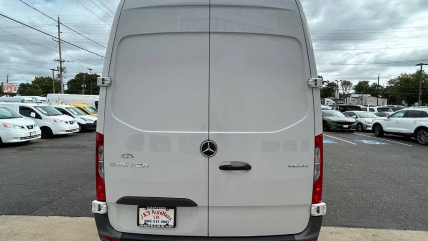 2022 mercedes-benz sprinter 2500