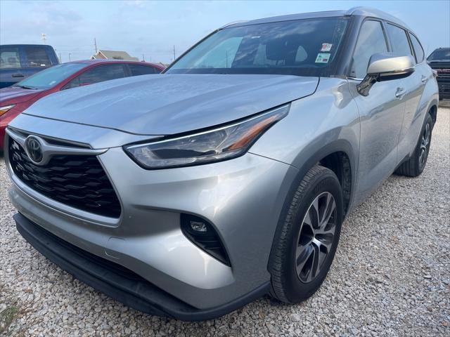 2021 toyota highlander xle