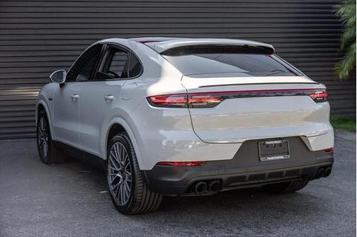 2021 porsche cayenne e-hybrid