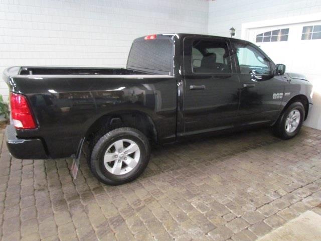 2016 ram ram pickup 1500 express fleet 4x4 express fleet 4dr crew cab 5.5 ft. sb pickup for sale in barre, vermont