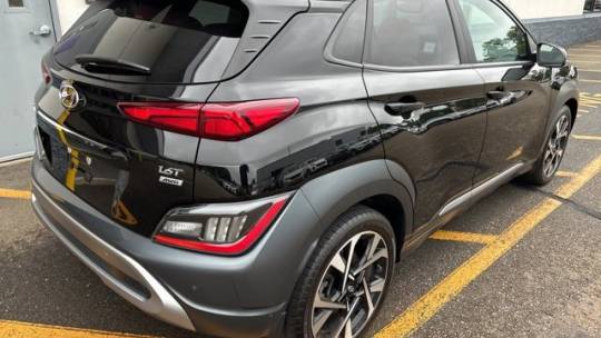 2022 hyundai kona limited