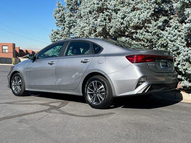 2024 kia forte lxs