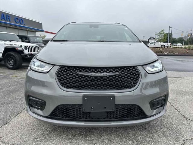2022 chrysler pacifica touring-l